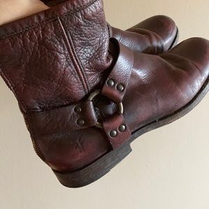 Frye Phillip Harness burnt red Ankle Boots size8